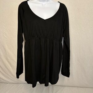 Thyme Maternity Black Relaxed Tunic Top